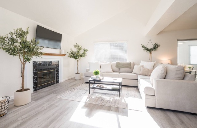 ★Coastal Cozy Getaway★