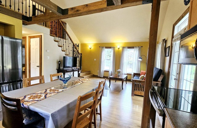 Coastal Escape: Cottage Complex
