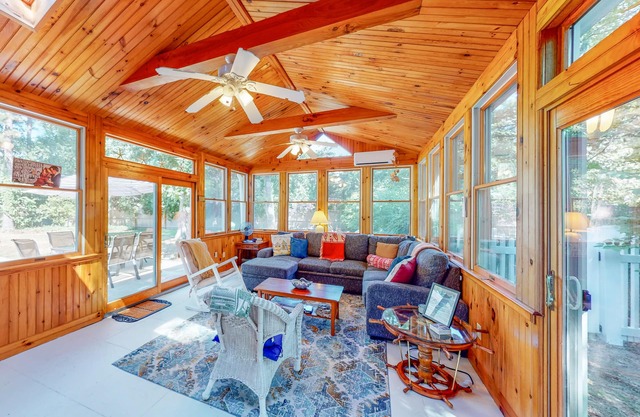 Coastal home w/ central AC & fenced yard - five-minute walk to Earle Road Beach
