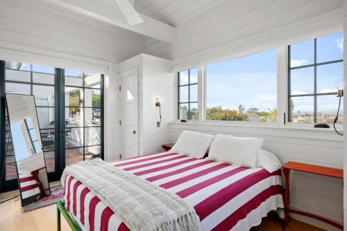 Coastal La Jolla Luxury - AC & Large Ocean View Patio!
