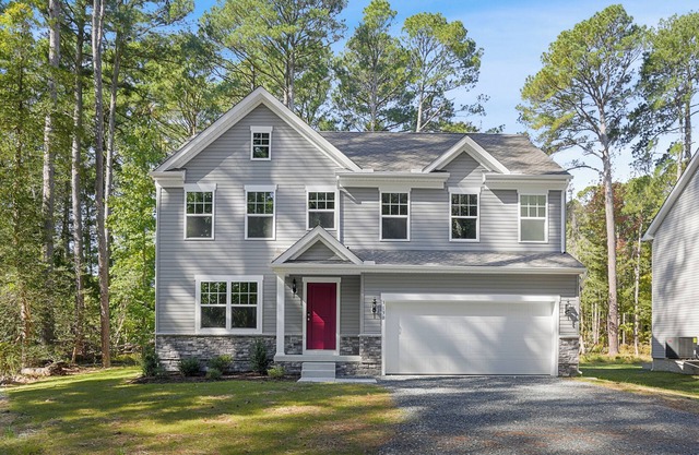 Coastal Living - Brand new home w/ Community Pool & Pet Friendly!