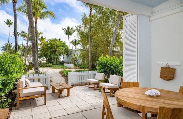 Coastal Retreat! Pool, Pets Allowed, Minutes to Indian Key Historic State Park