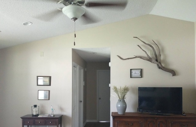 Coastal Style Home near Kings Bay Submarine Base