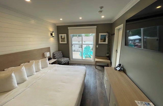 Coastal Suites (Room 2) , Grand Bend