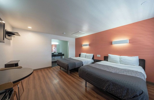 Coastal Valley Inn