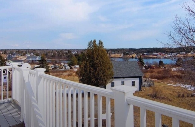 Coastal View 2 bedroom Apartment with Private Balcony in Winter Harbor, Maine