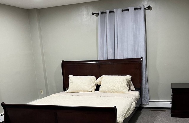 Cobblers Inn-great location lots of charm
