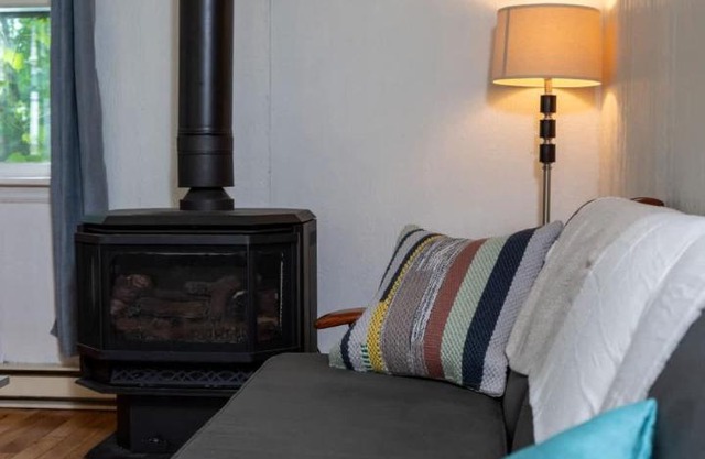 Cobblestone 2-Bedroom Cottage #3 Adams