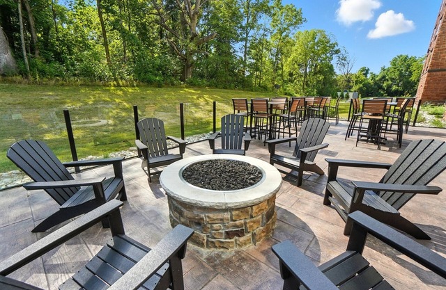 Cobblestone Hotel & Suites-Bellefontaine