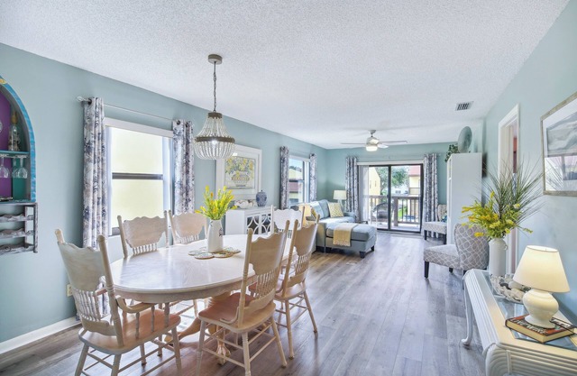 Cocoa Beach Vacation Rental - Walk to Pier!