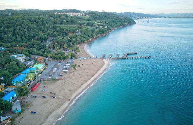 Cocoloba Deluxe 2- Beach front casita steps from the beach and Popular Beach Bar