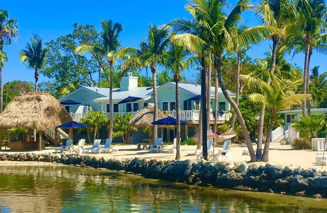 Coconut Palm Inn