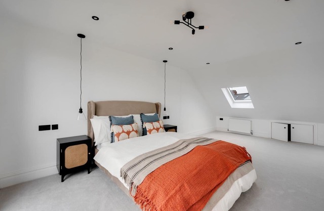 Cohost Partners Modern 4BR Home in Bristol