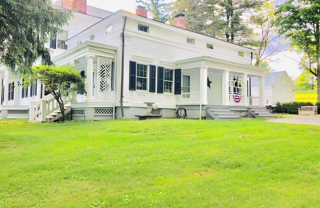 Collins Estate East Wing Efficiency 2 bed 2 bath, AC, in Lagrangeville, NY