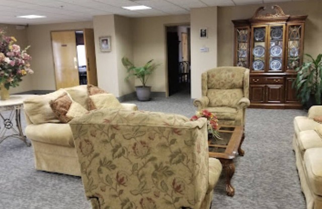 Collins Inn & Suites