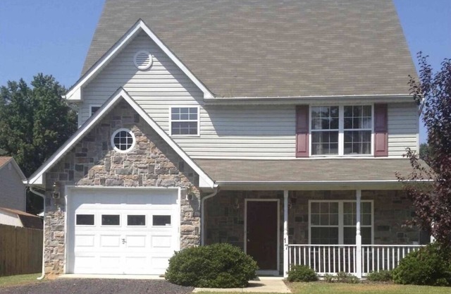 Colonial Beach Comfort Home