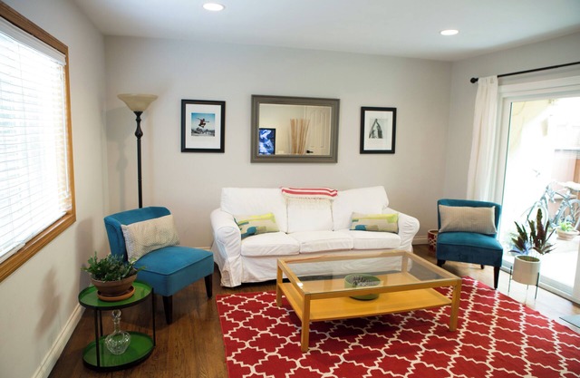 Colorful 3-br townhome, huge kitchen in Santa Monica