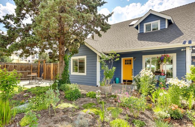 Colorful Bend Home with Yard and Fire Pit!