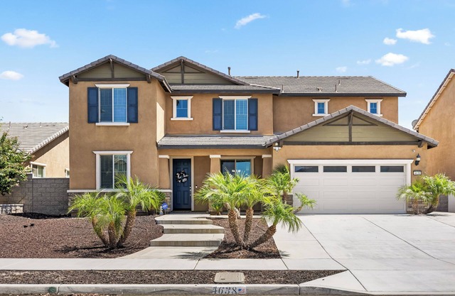 Colorful & Spacious 5Be/4Ba house near ONT Airport