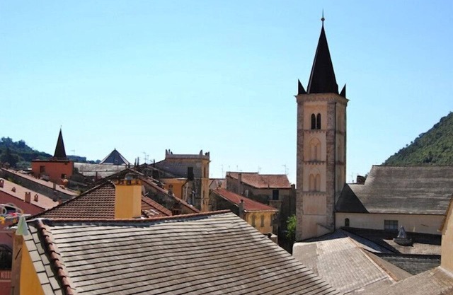 Colori al castello Finalborgo