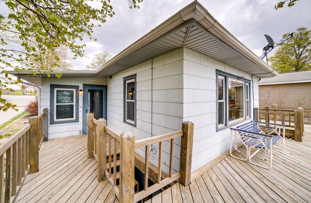 Columbia City Vacation Rental w/ Lake Access