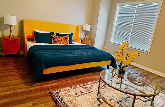 Columbia Lakeview Oasis - King Suite