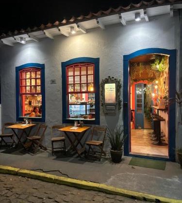 Com Verso e Prosa RePouso - SIMPLES e charmosa a poucos passos do centro histórico