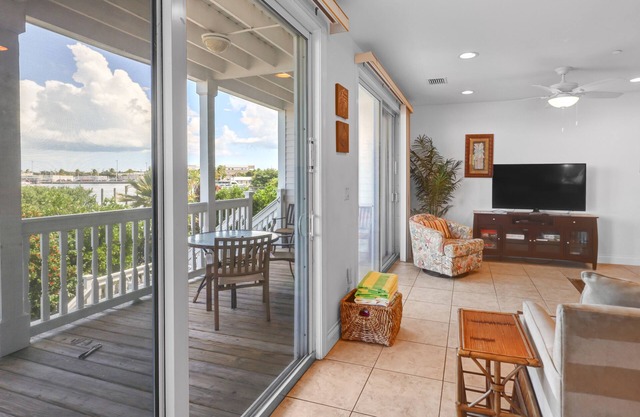 Combined Bayview Manor and Bayview Retreat, accommodating up to 22 guests!