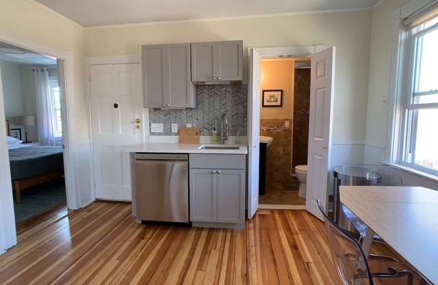 Combined first and second floor - Anthony St