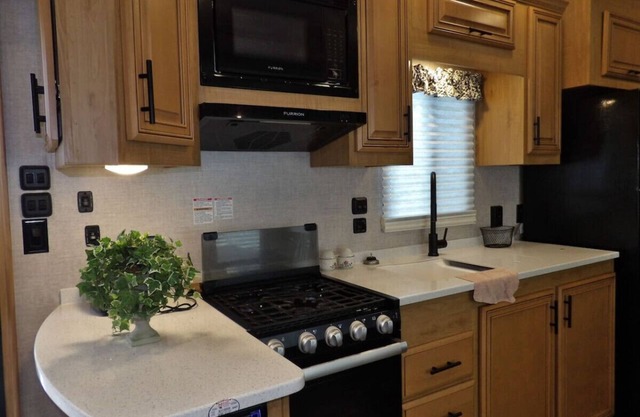 Come and Stay at the Island this Property adjoins Island Paradise.