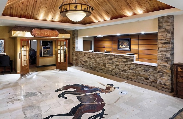 Come Create Memories w/Fun-filled Adventures at this Paradise! Indoor Pool!