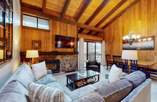 Come home to an airy escape with a stone fireplace near Ski Run Marina/Heavenly