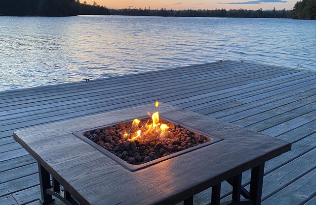 Come play in the water at this secluded get away. Observe nature at its best.