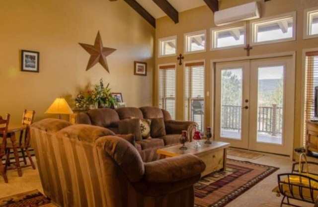 2 Schlafzimmer Unterkunft in Ruidoso