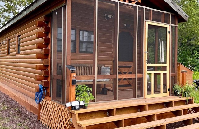 Come Stay Off-Grid in Michigan's Beautiful Upper Peninsula