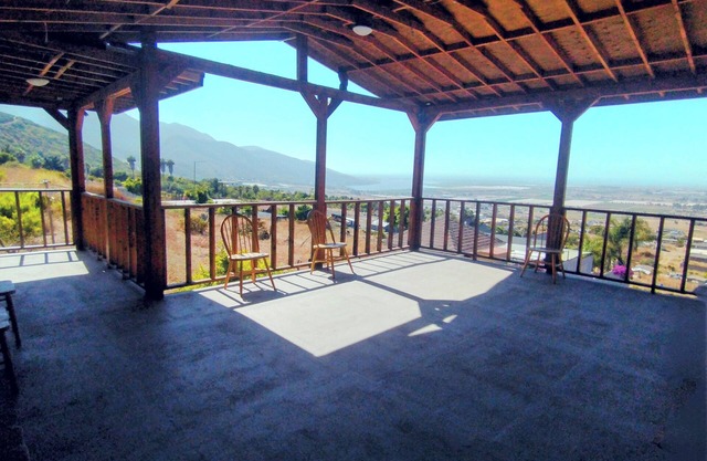 Come to Paradise 5-bedroom house in marvelous Rodolfo Sánchez Taboada with WiFi