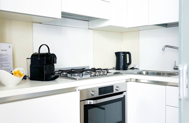 ComeCasa San Secondo White Apartment
