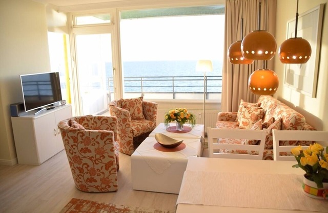 Komfort-Appartement direkt am Meer mit Panoramablick und Garage in List