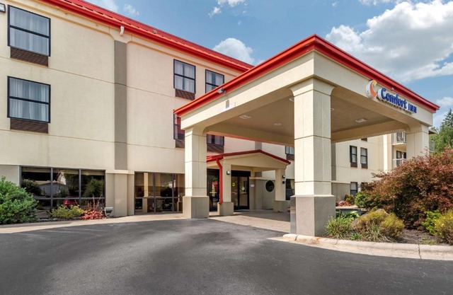 Comfort Inn Biltmore West