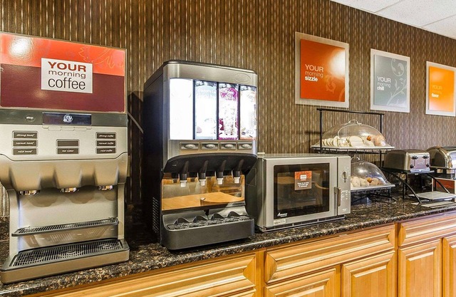 Comfort Inn Owatonna near Medical Center