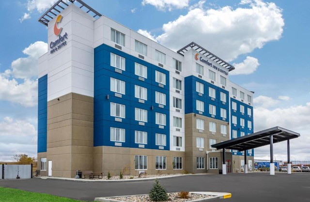 Comfort Inn & Suites