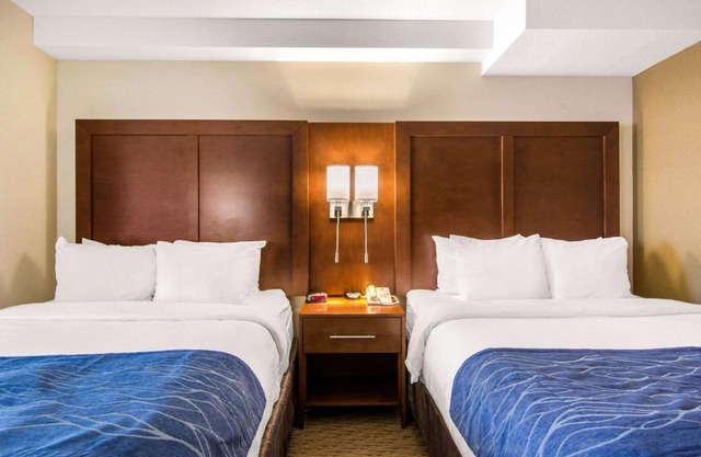 Comfort Inn & Suites