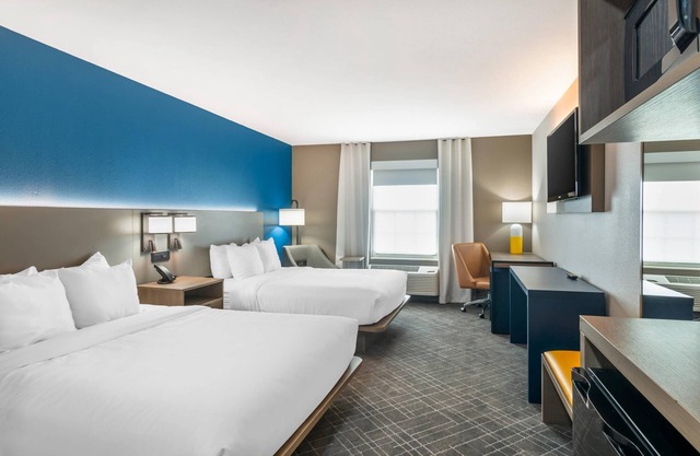 Comfort Inn & Suites St. Louis - Chesterfield