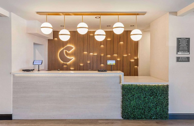 Comfort Inn & Suites Irvine Spectrum