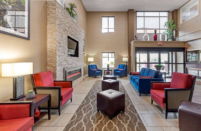 Comfort Inn & Suites