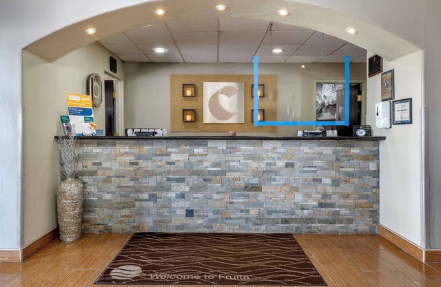 Comfort Inn & Suites