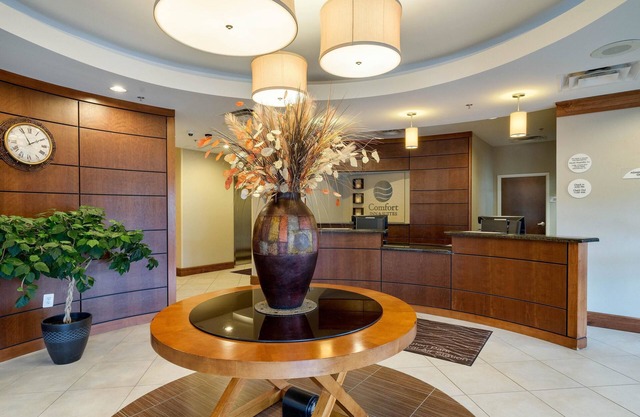 Comfort Inn & Suites