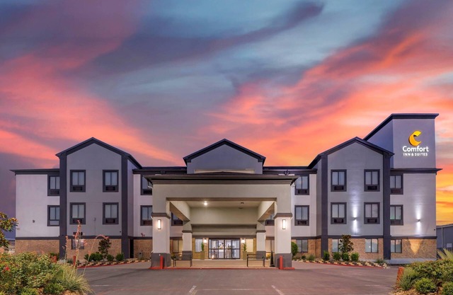Comfort Inn & Suites