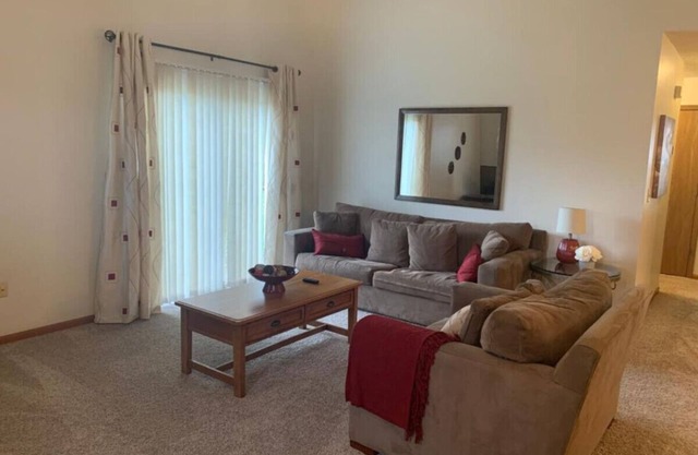 Comfort on the Court 3 Bed / 2 Bath Sleeps 6