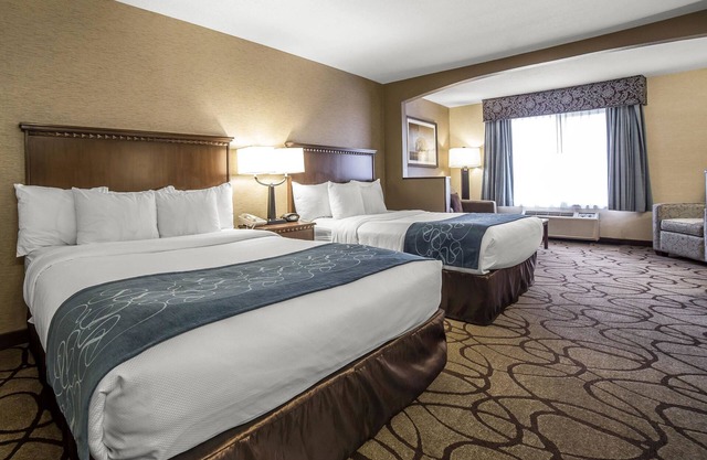 Comfort Suites Airport